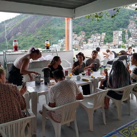 Walk On The Favela Hostel Rio de Janeiro Exterior photo