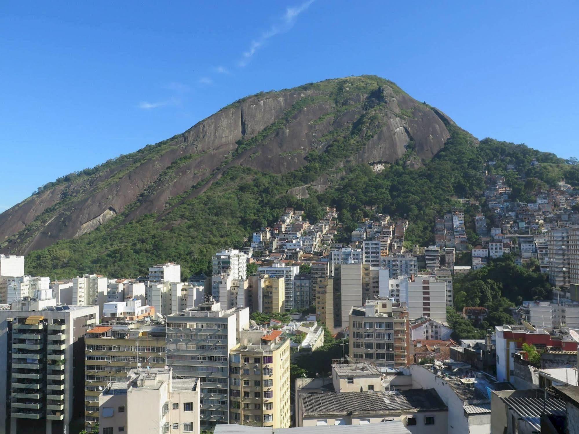 Walk On The Favela Hostel Rio de Janeiro Exterior photo